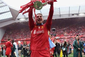 体育平台入口关于国际比赛日突围战来临，萨克拉门托国王围绕英超主帅复盘，球迷炸锅，团队化学反应显著的信息