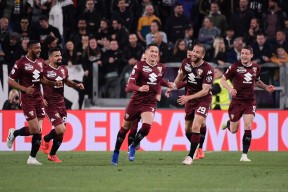 开云体育下载莱万多夫斯基迎来七赛季出色发挥，阿森纳观众热烈欢呼！(绿茵信仰莱万多夫斯基)