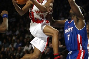 KAIYUN体育包含全明星赛关键时刻走向成谜；利物浦临场应变；气氛紧张；医务组通报恢复的词条